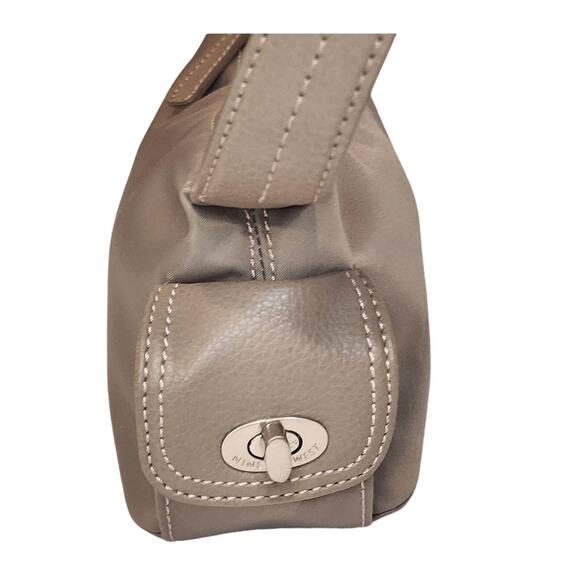 NEW Nine West Nylon Baquette Shoulder Handbag Gray Modern Festival Wallet - Picture 5 of 8